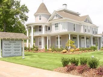 Caldwell Office Building: 1422 Caldwell St, Conway, AR 72034
